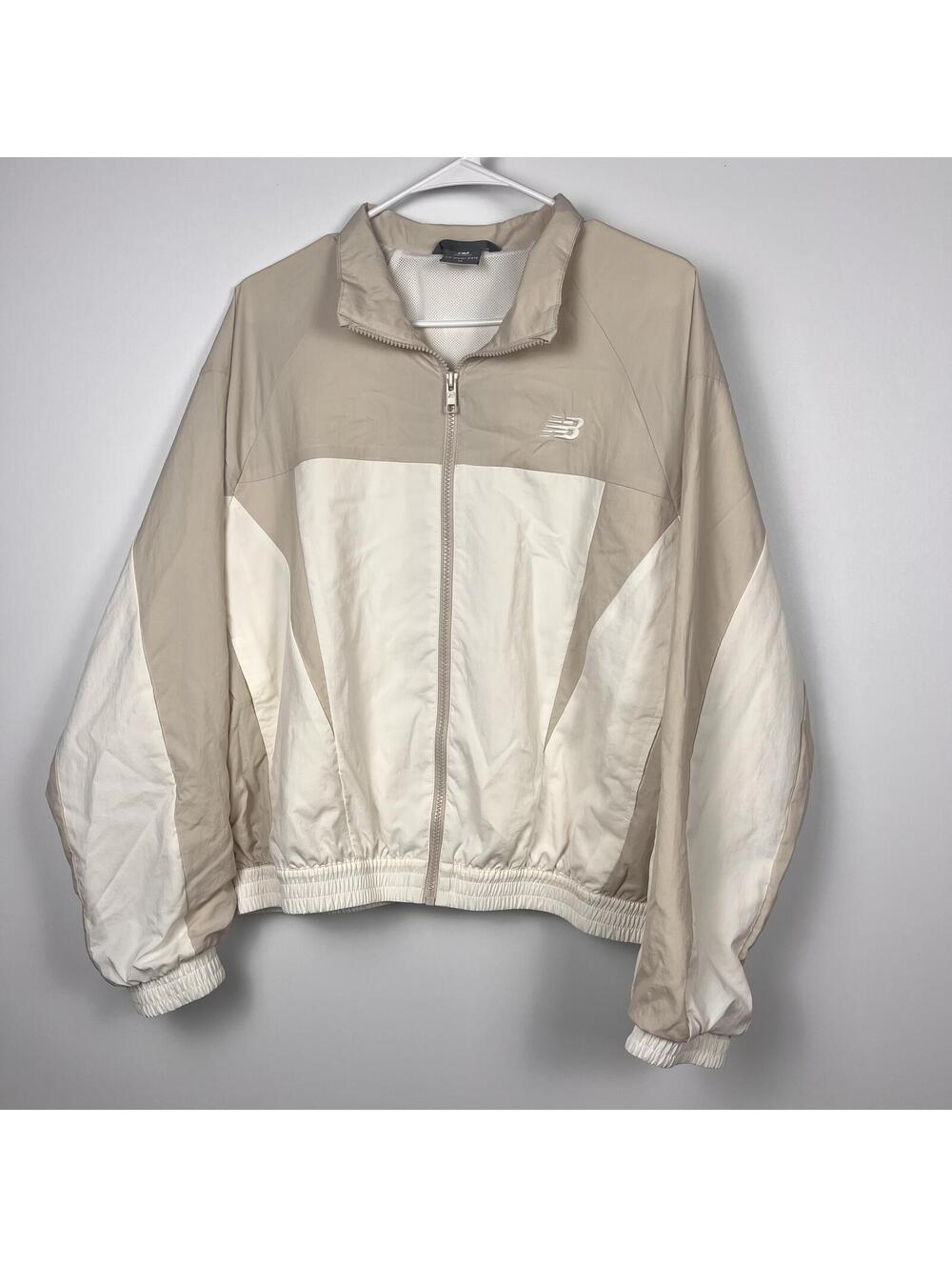 New Balance NB Water Defy Windbreaker Jacket Women’s Medium Full Zip